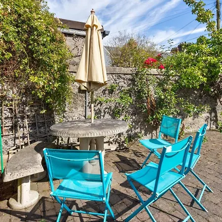 Guestready - Lovely House With Garden In